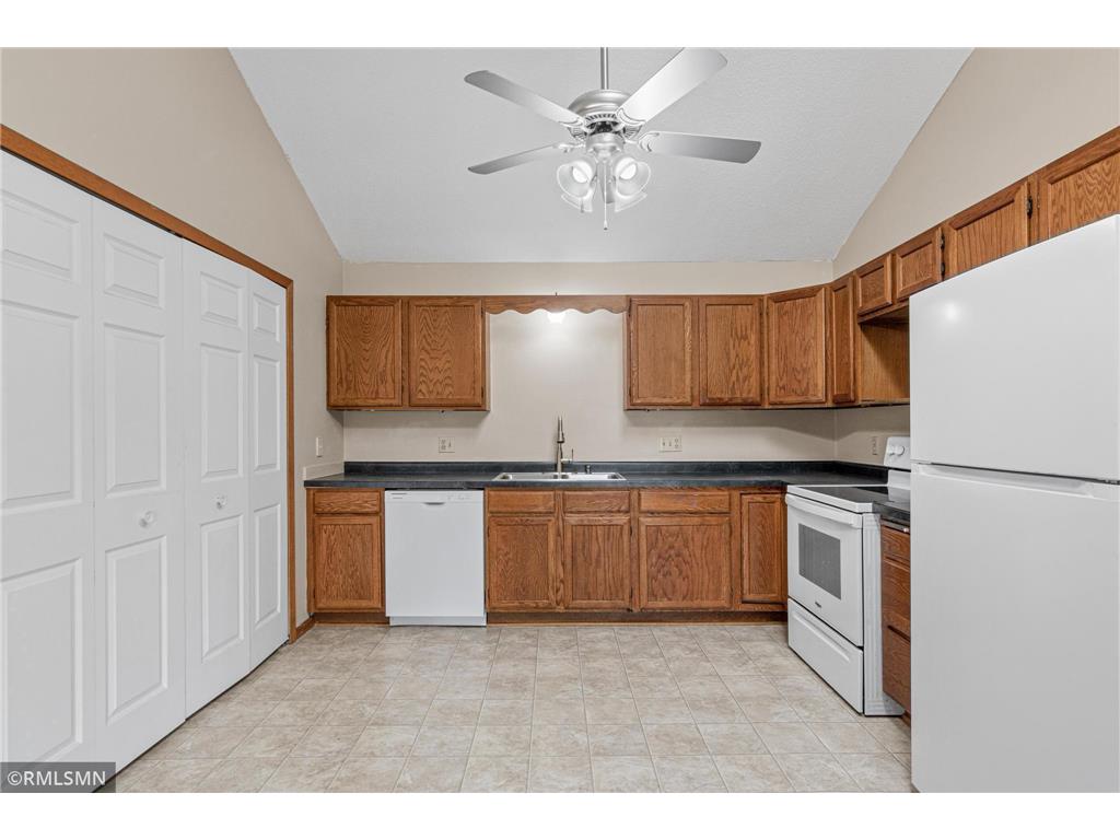 3300 Greenbrier Street #3300C Vadnais Heights MN 55127 6782680 image10