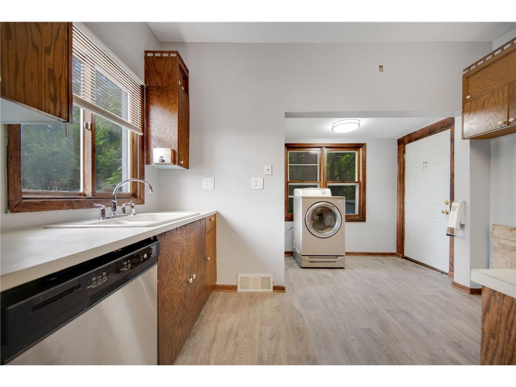 3301 Beard Avenue N Robbinsdale MN 55422 6776758 image16