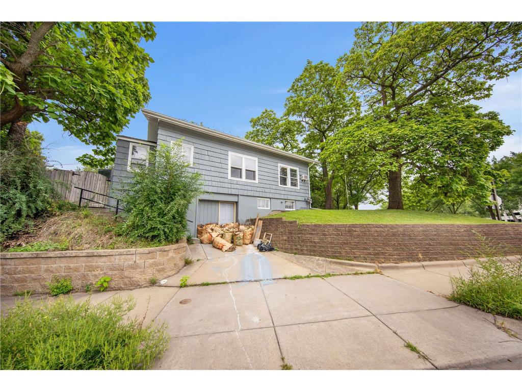 3301 Beard Avenue N Robbinsdale MN 55422 6776758 image47