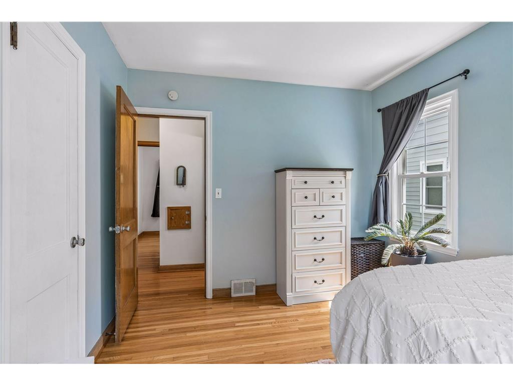 3301 Brownlow Avenue Saint Louis Park MN 55426 7083027 image17