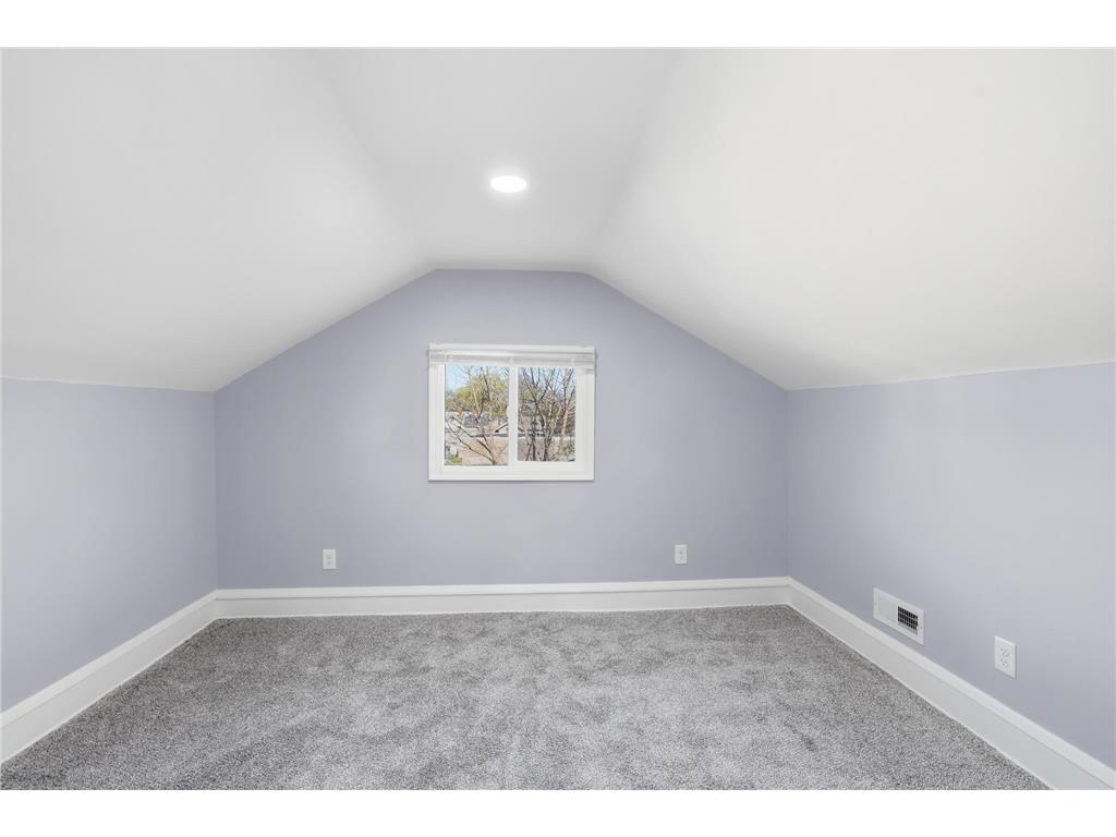 3301 Lyndale Avenue N Minneapolis MN 55412 7066772 image9