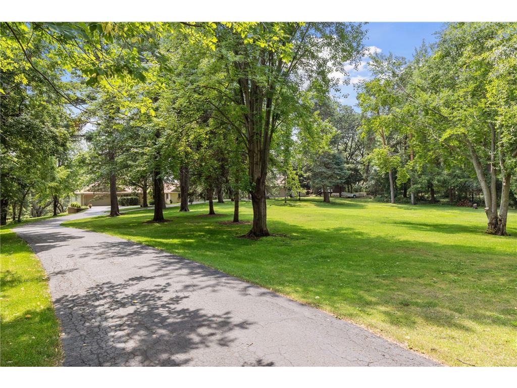 3301 Overlook Drive Bloomington MN 55431 - Minnesota River 6403522 image1