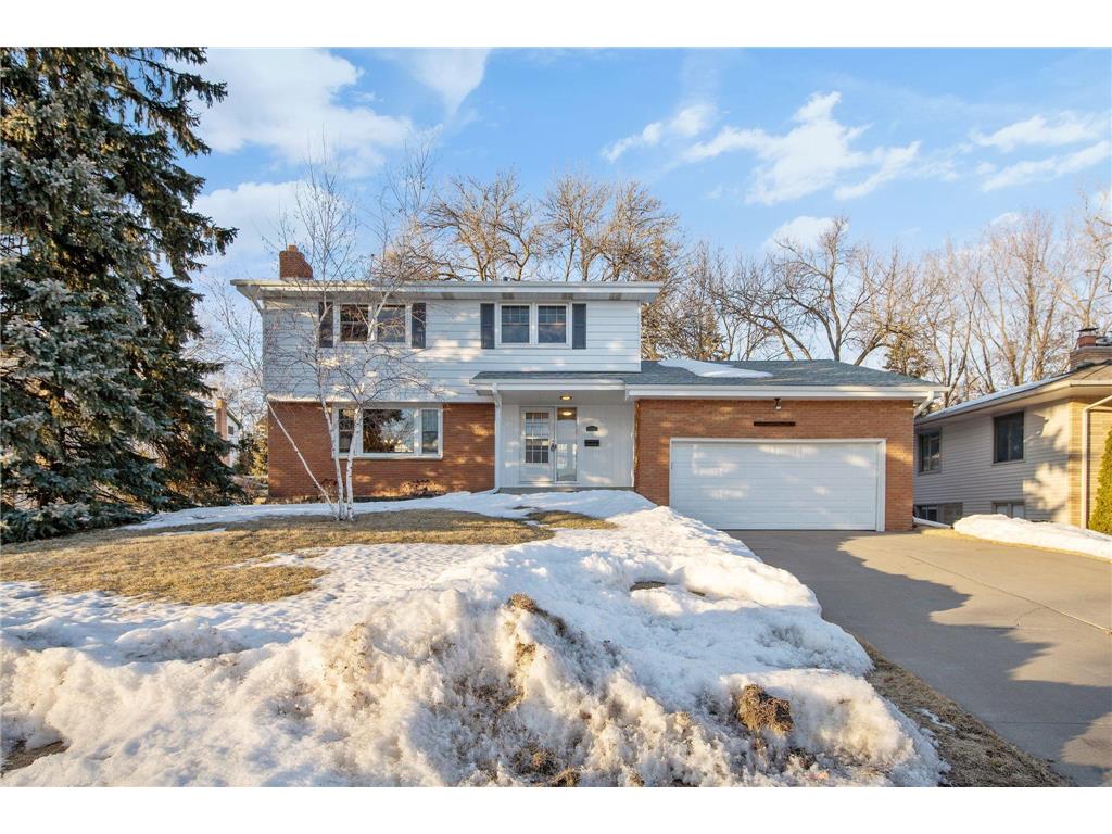 3301 Townview Avenue NE Saint Anthony MN 55418 6332311 image1