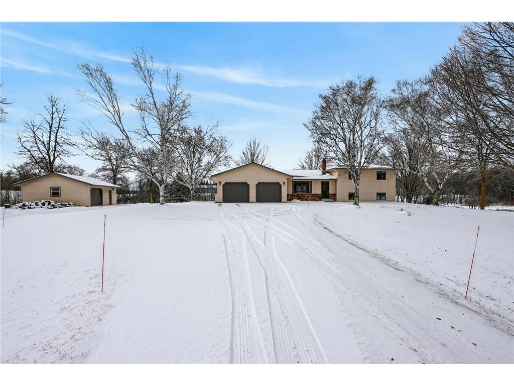 3302 Carneva NE Alexandria MN 56308 7028107 image1