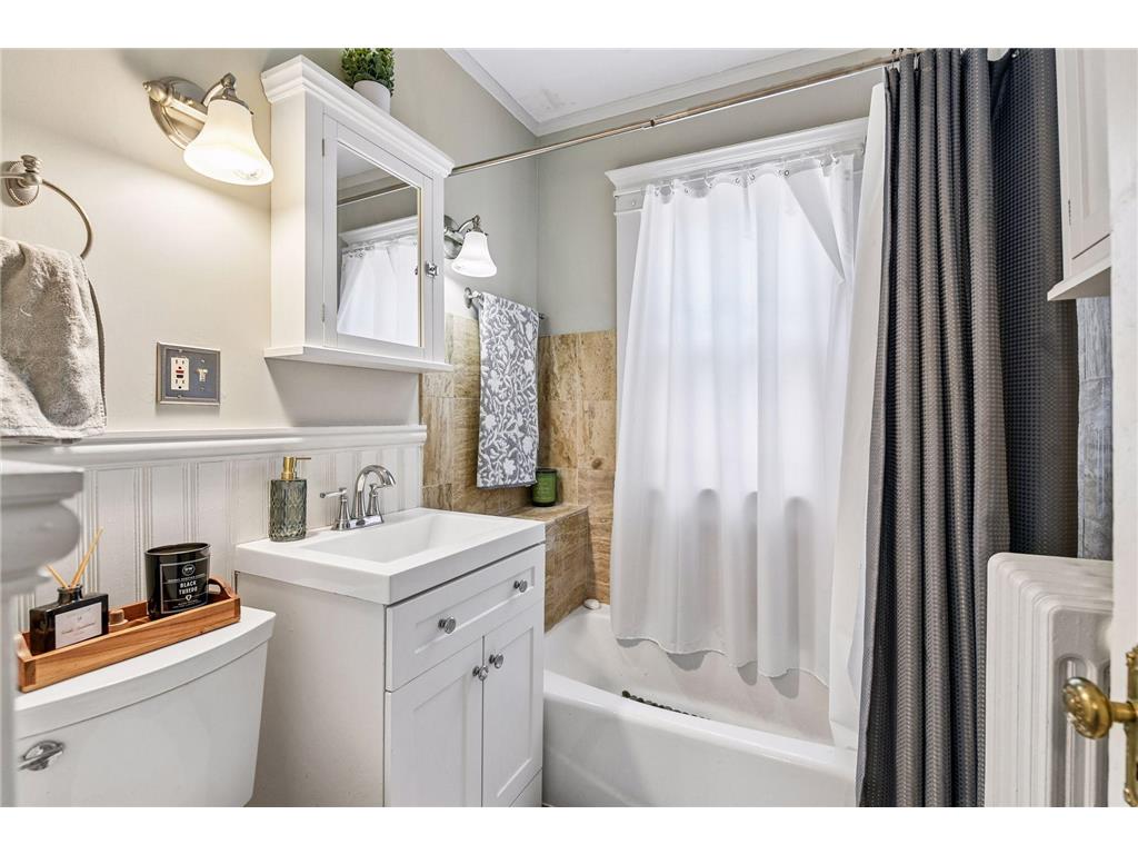 3304 1st Avenue S Minneapolis MN 55408 7083024 image32