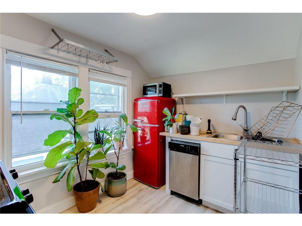 3305 32nd Avenue S Minneapolis MN 55406 7036128 image29