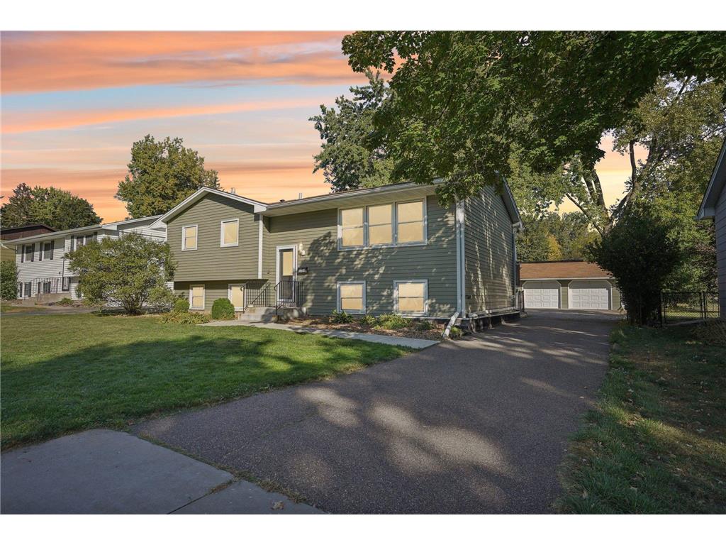 3306 Adair Avenue N Crystal MN 55422 6616386 image1