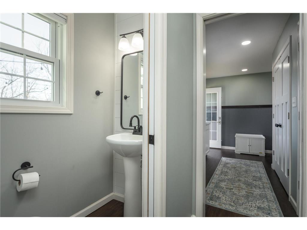 3307 Island Drive NE Alexandria MN 56308 - Le Homme Dieu 6819834 image16