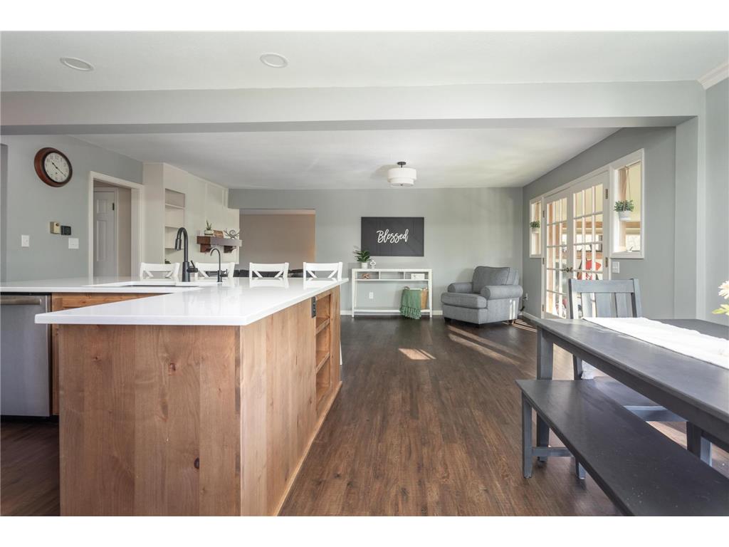 3307 Island Drive NE Alexandria MN 56308 - Le Homme Dieu 6819834 image20