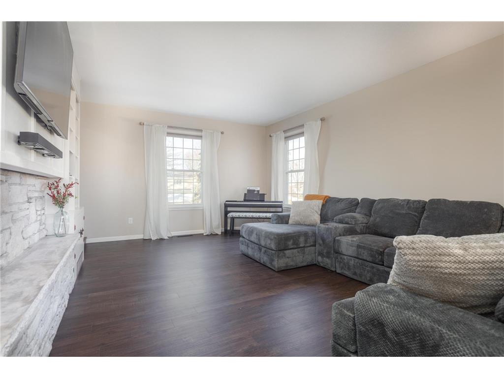 3307 Island Drive NE Alexandria MN 56308 - Le Homme Dieu 6819834 image25