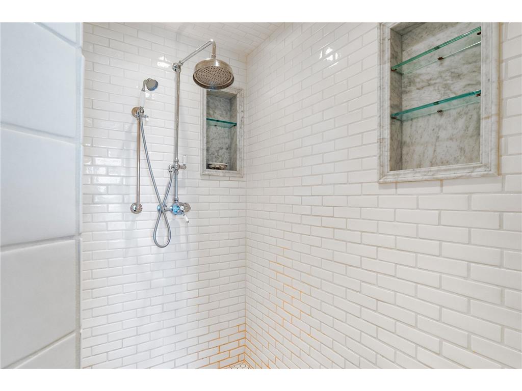 3307 N Nokomis NE Alexandria MN 56308 - Le Homme Dieu 6747241 image24