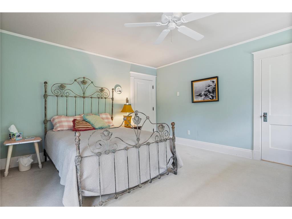 3307 N Nokomis NE Alexandria MN 56308 - Le Homme Dieu 6747241 image9