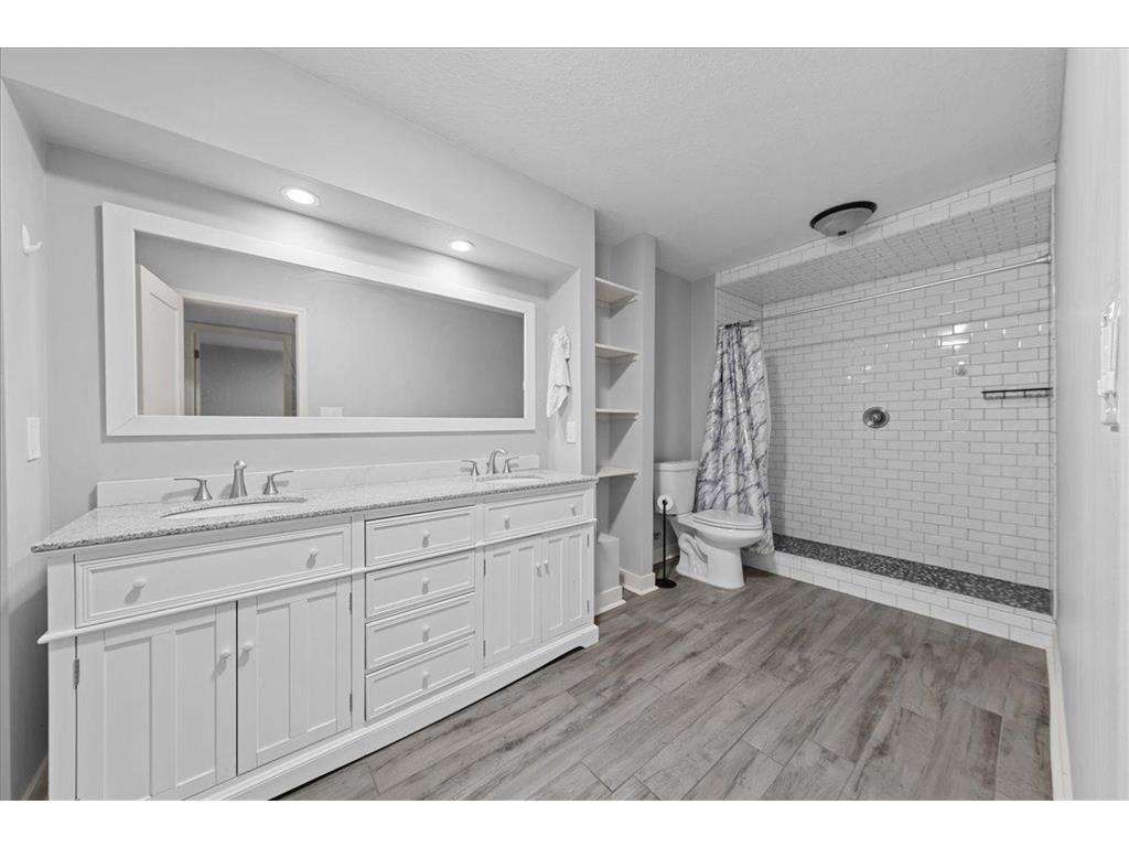 3308 Arden Drive Woodbury MN 55129 7079448 image26