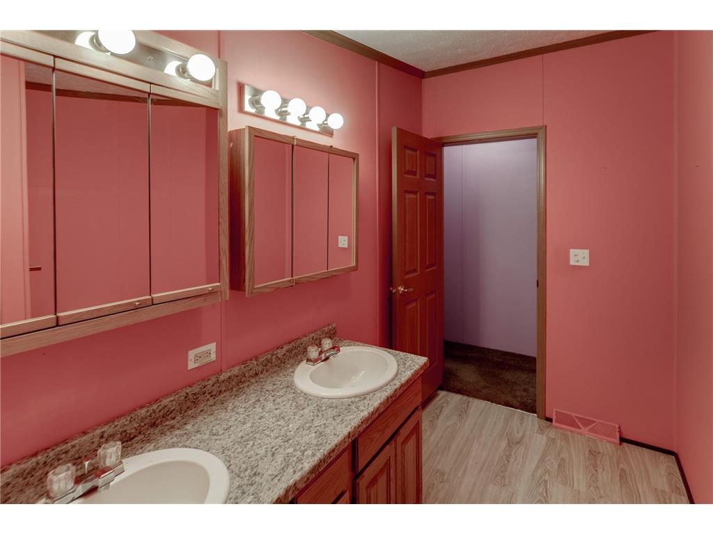 33087 Elm Lane Motley MN 56466 6736700 image16