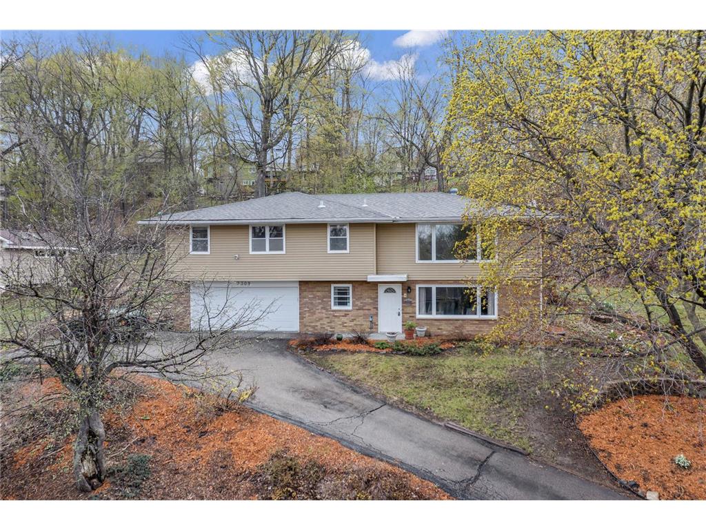 3309 Brookview Drive, Burnsville, MN, 55337 MLS 6366625 Edina Realty