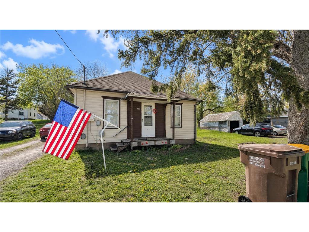 331 2nd Avenue NW Glenville MN 56036 7075933 image2