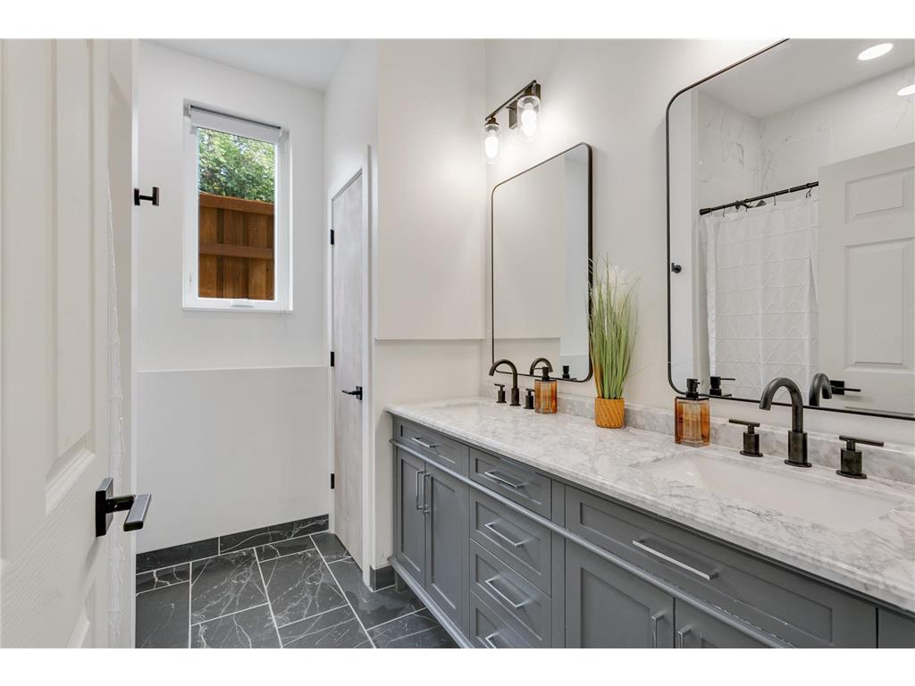 3310 Lyndale Avenue S Minneapolis MN 55408 7049127 image23