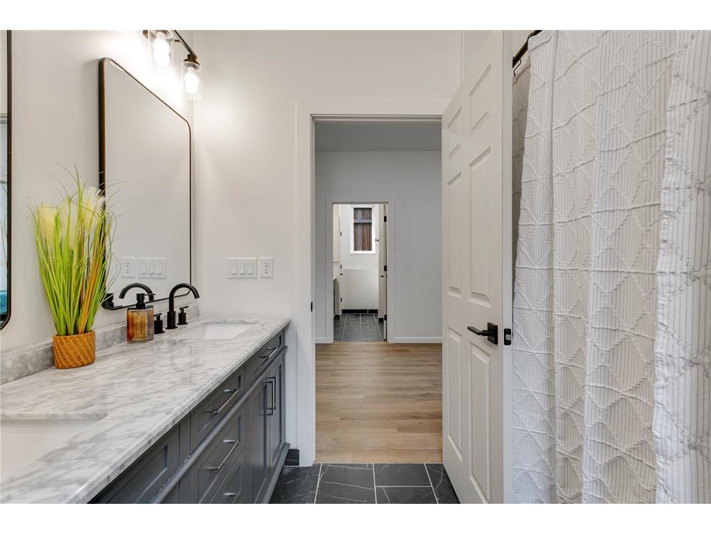 3310 Lyndale Avenue S Minneapolis MN 55408 7049127 image35