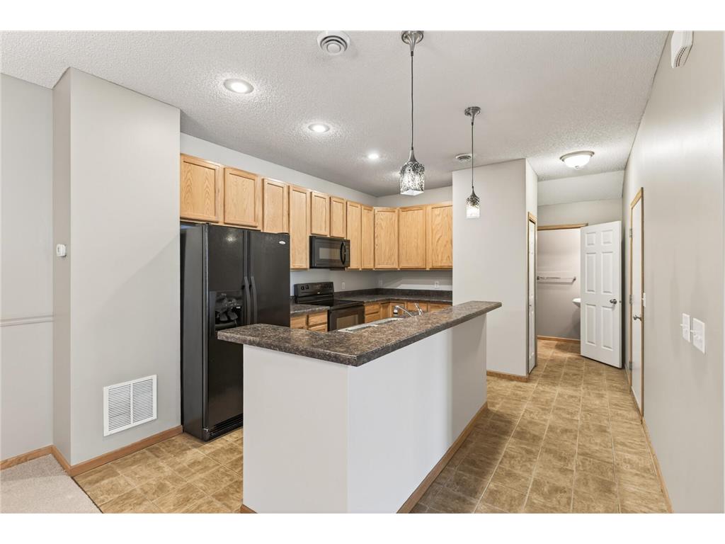 3311 Hazel Trail #H Woodbury MN 55129 7068361 image14
