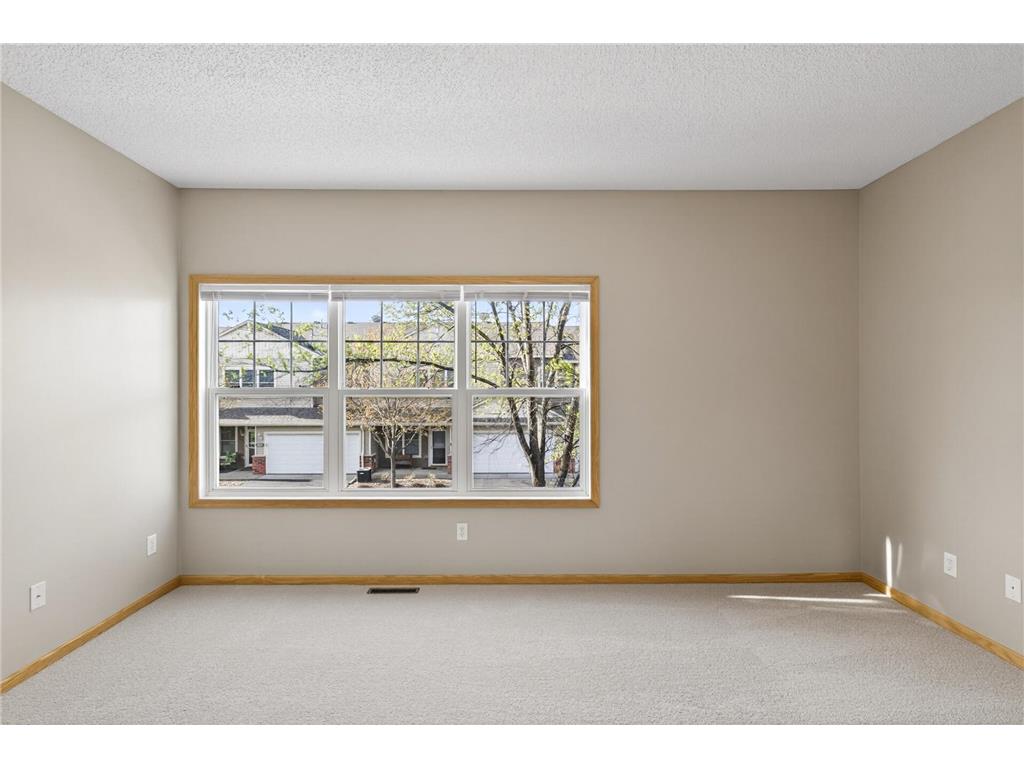 3311 Hazel Trail #H Woodbury MN 55129 7068361 image26