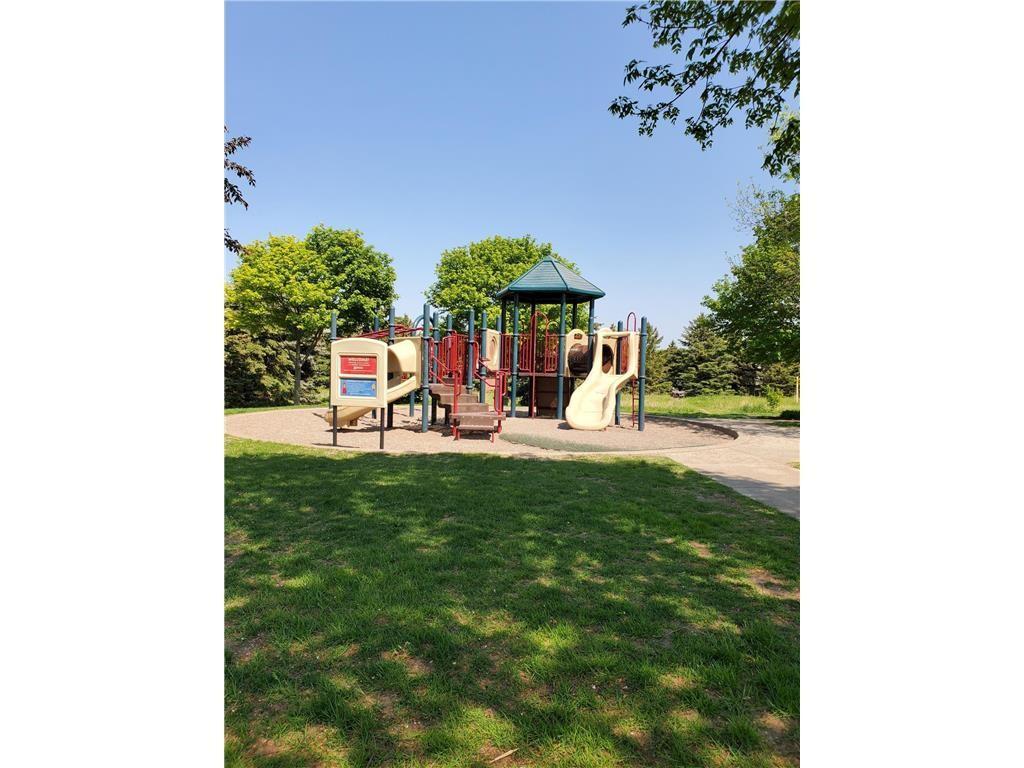 3311 Hazel Trail #H Woodbury MN 55129 7068361 image32
