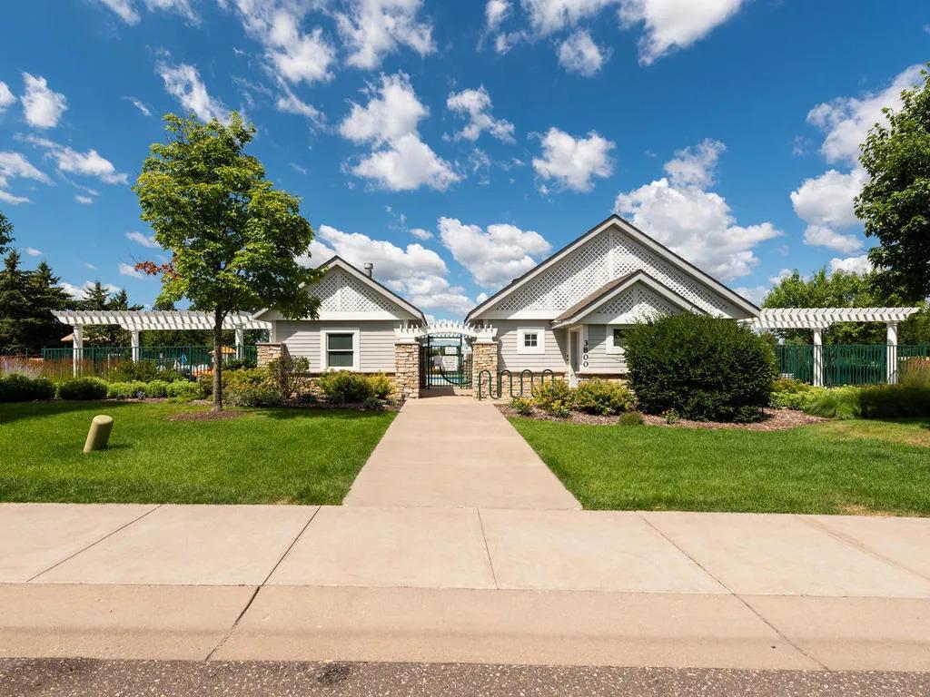 3311 Hazel Trail #H Woodbury MN 55129 7068361 image42