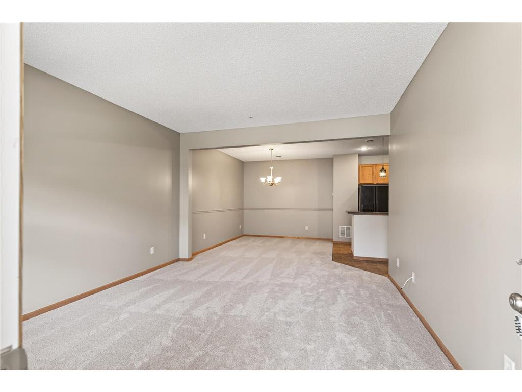 3311 Hazel Trail #H Woodbury MN 55129 7068361 image6