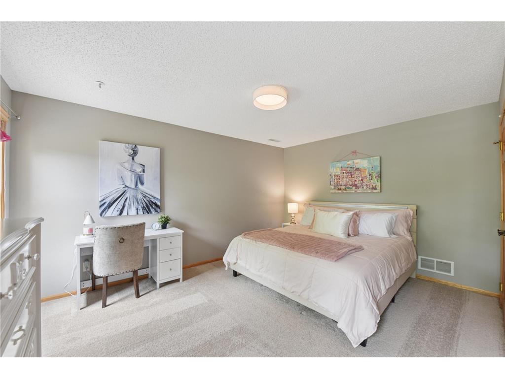 3312 Crestmoor Bay Woodbury MN 55125 7047322 image39