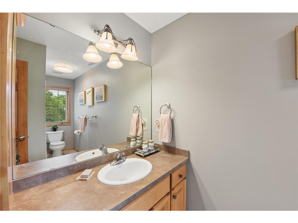 3312 Crestmoor Bay Woodbury MN 55125 7047322 image41