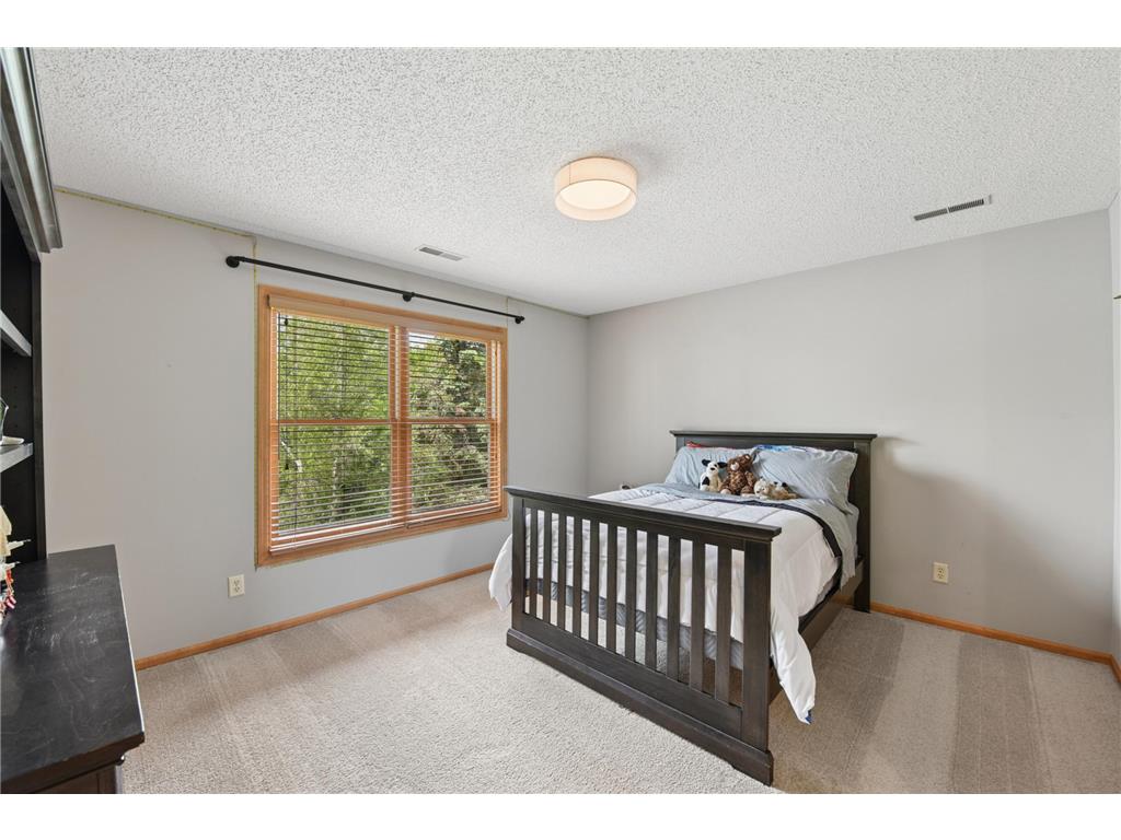 3312 Crestmoor Bay Woodbury MN 55125 7047322 image45