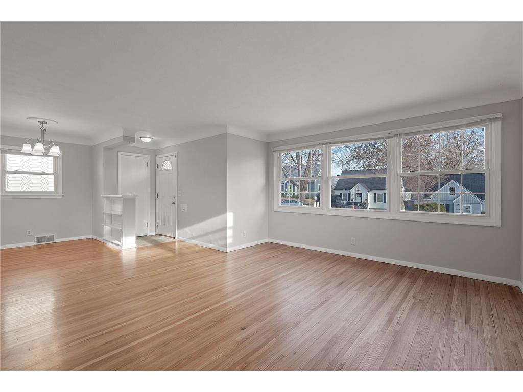 3315 McNair Drive N Robbinsdale MN 55422 6360860 image1