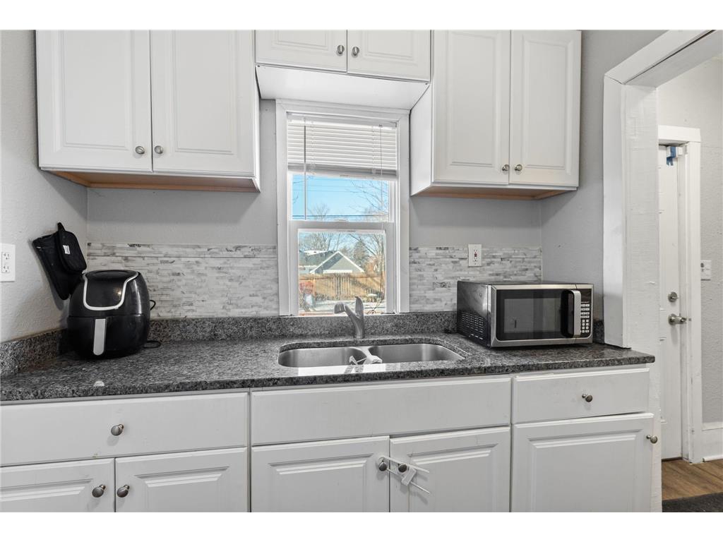 3315 Newton Avenue N Minneapolis MN 55412 7011586 image24