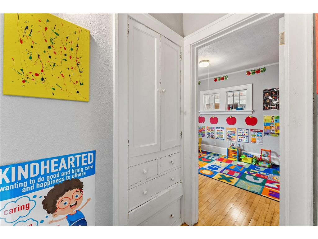 3315 Newton Avenue N Minneapolis MN 55412 7011586 image28