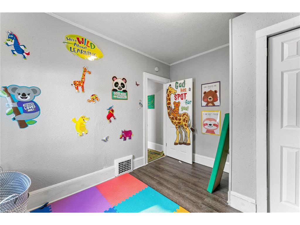 3315 Newton Avenue N Minneapolis MN 55412 7011586 image32