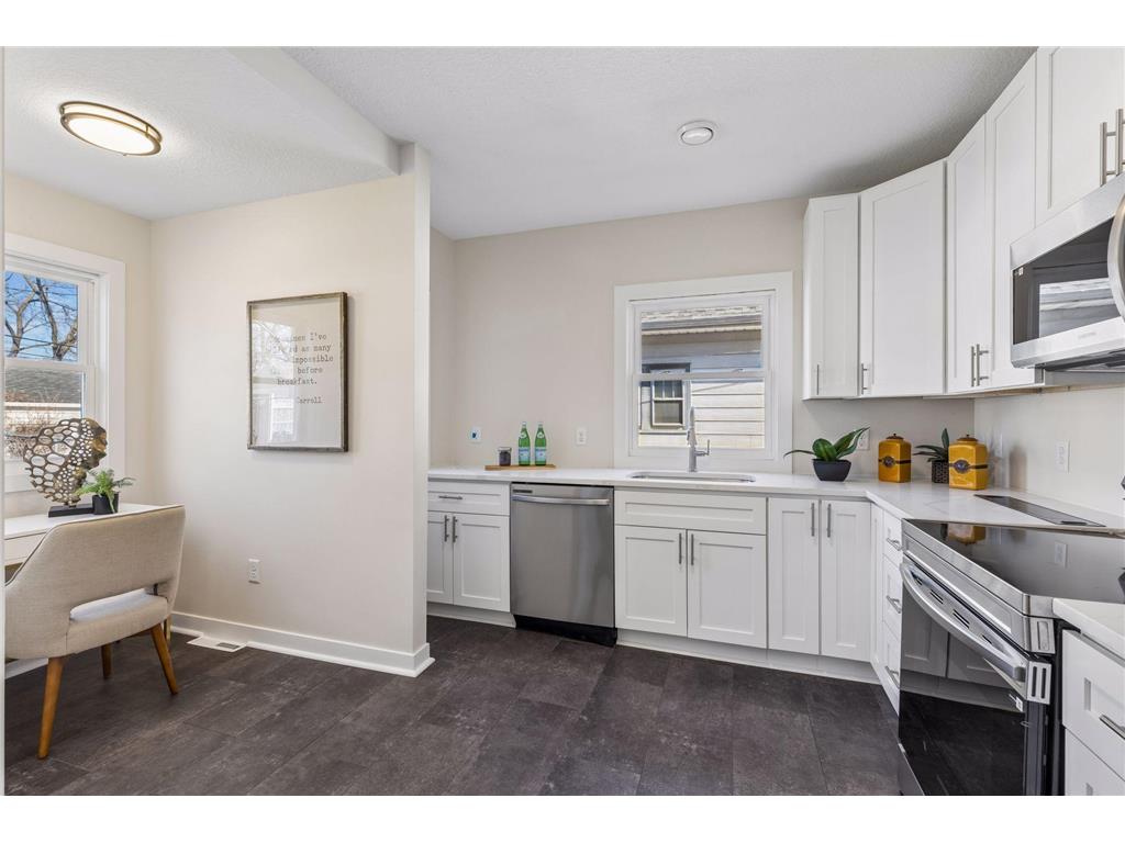 3315 Vincent Avenue N Minneapolis MN 55412 7074259 image11