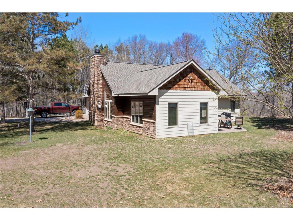 33155 Walbo Drive NW Cambridge MN 55008 6570335 image1