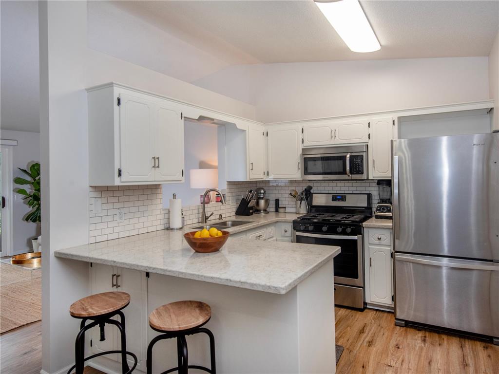 3317 Greenbrier Street #D-306 Vadnais Heights MN 55127 6401781 image1