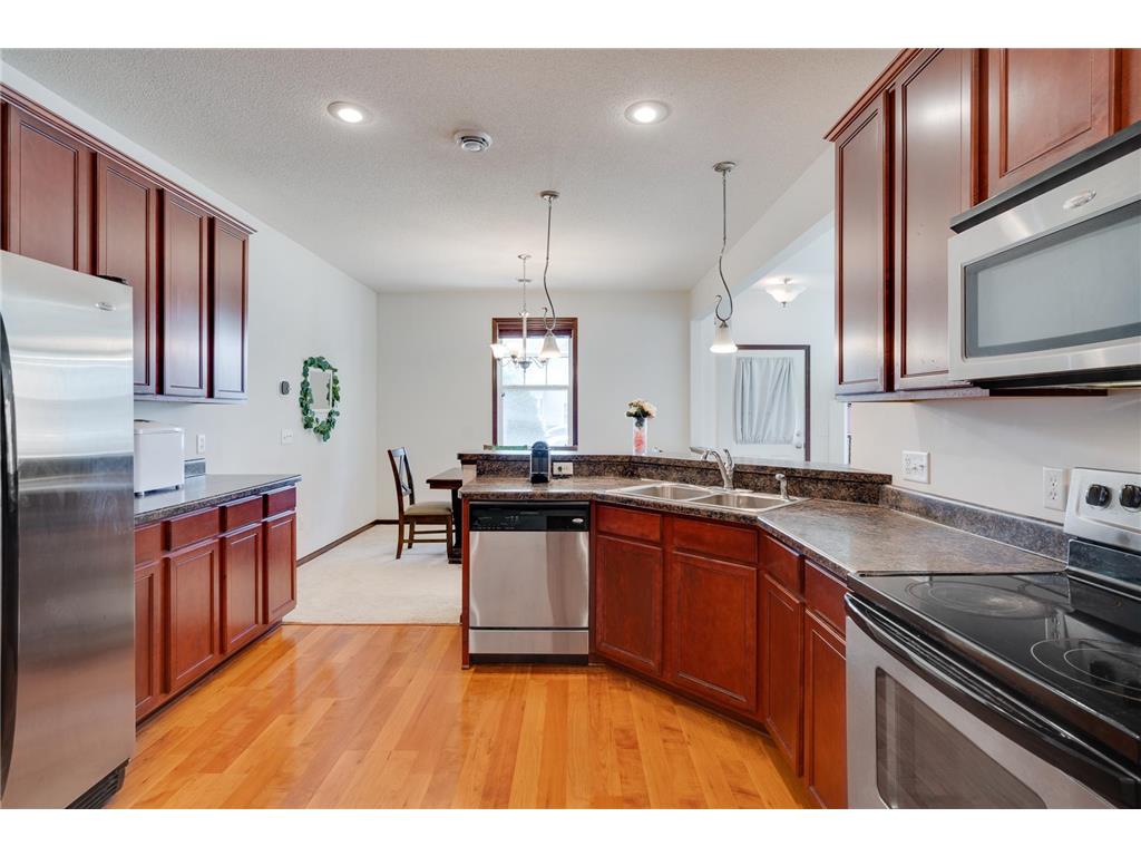 3317 Hazel Trail #A Woodbury MN 55129 7085396 image3