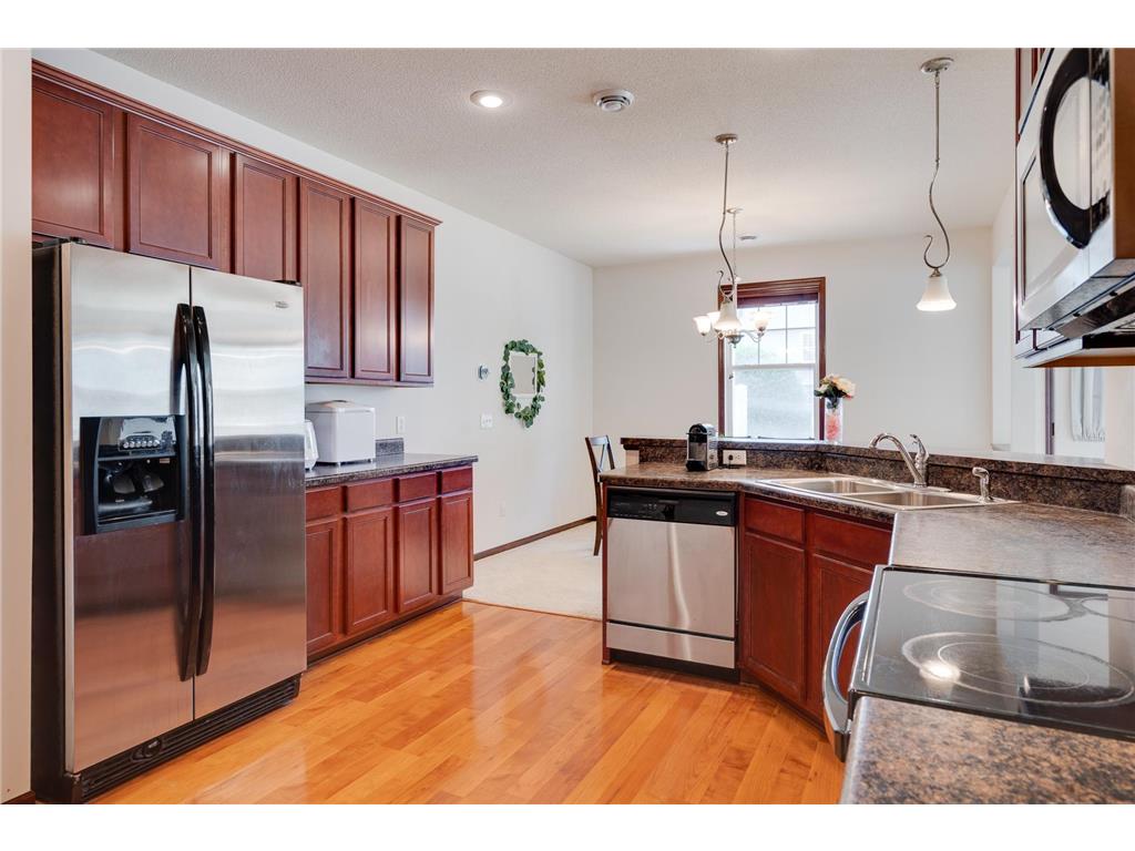 3317 Hazel Trail #A Woodbury MN 55129 7085396 image4