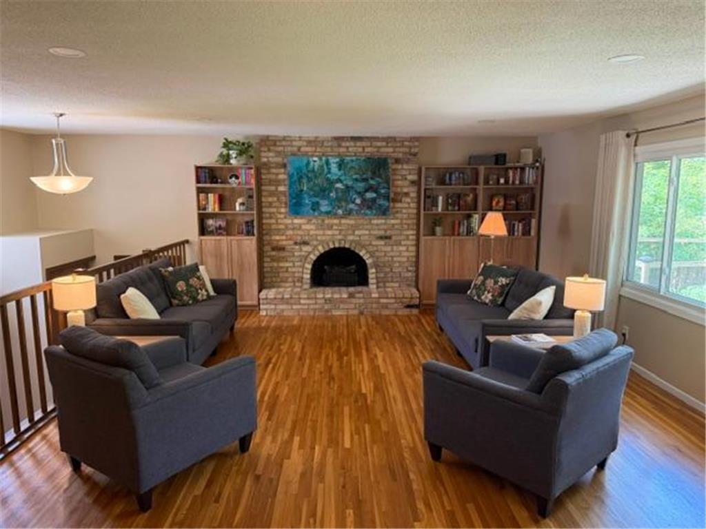 3317 Red Oak Circle S Burnsville MN 55337 7097870 image2