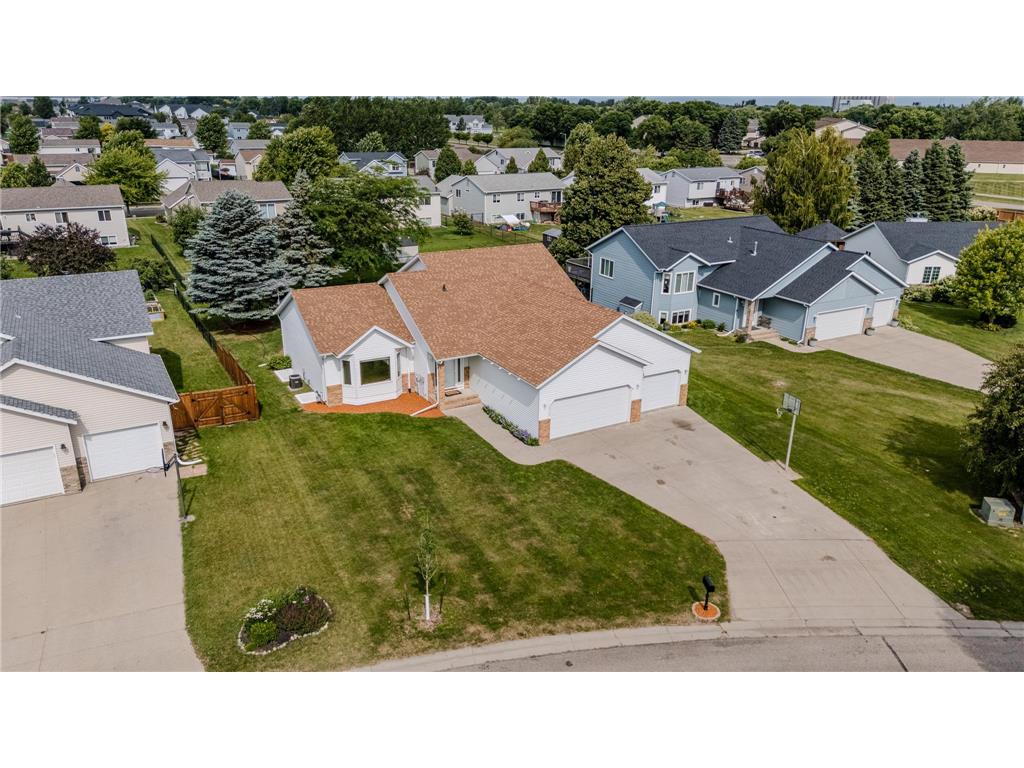 3317 Westmoor Drive Moorhead MN 56560 7104265 image2