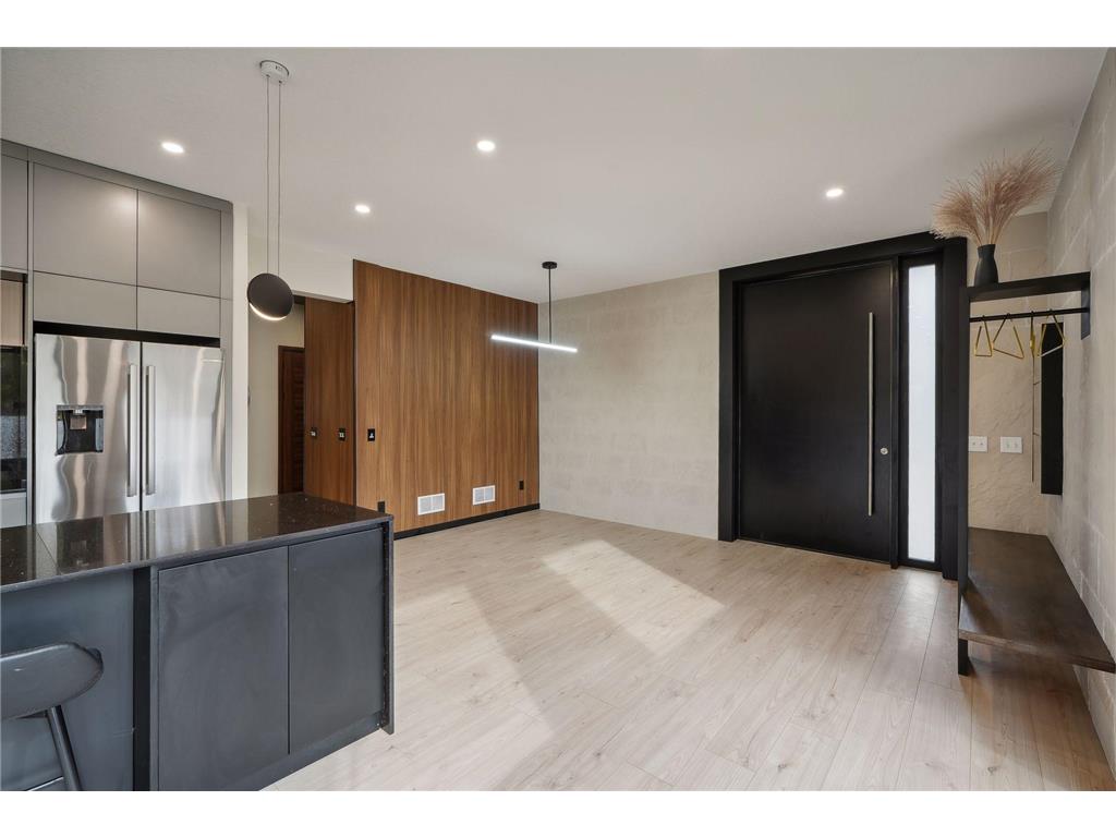 3318 W Owasso Boulevard Shoreview MN 55126 - Owasso 6747996 image12