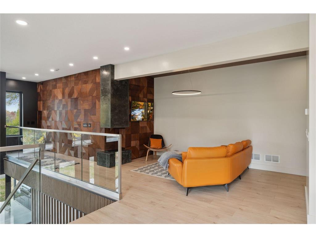 3318 W Owasso Boulevard Shoreview MN 55126 - Owasso 6747996 image19