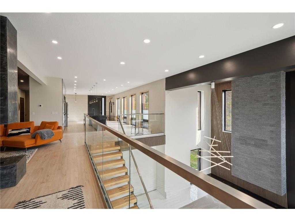 3318 W Owasso Boulevard Shoreview MN 55126 - Owasso 6747996 image36