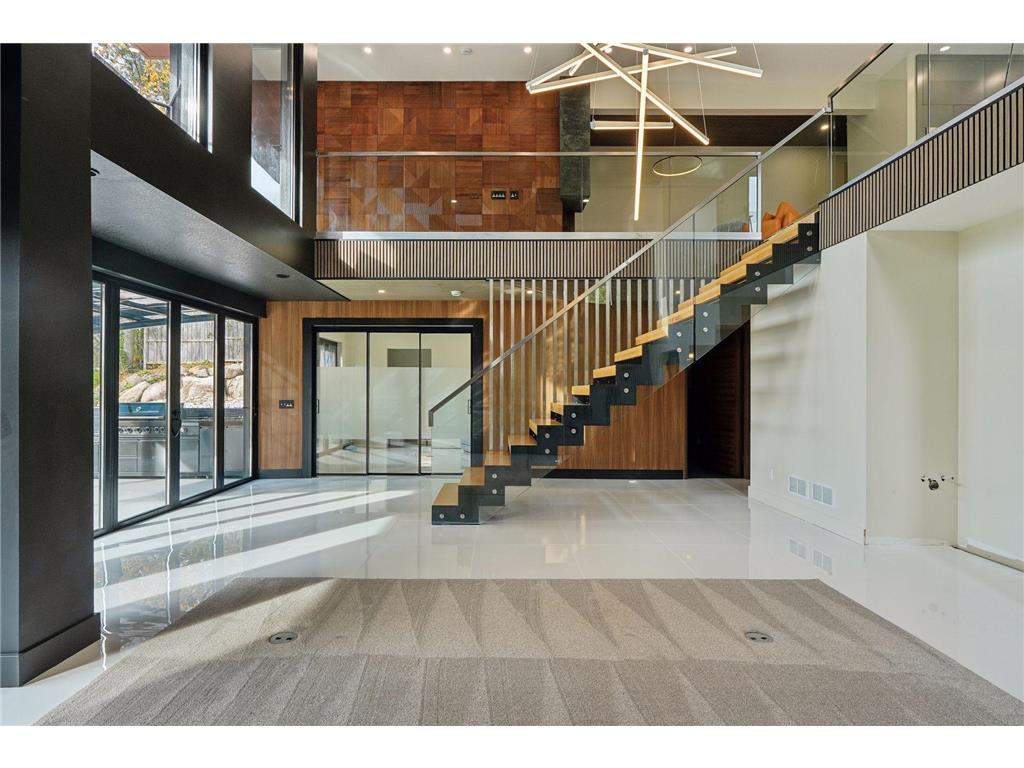 3318 W Owasso Boulevard Shoreview MN 55126 - Owasso 6747996 image38