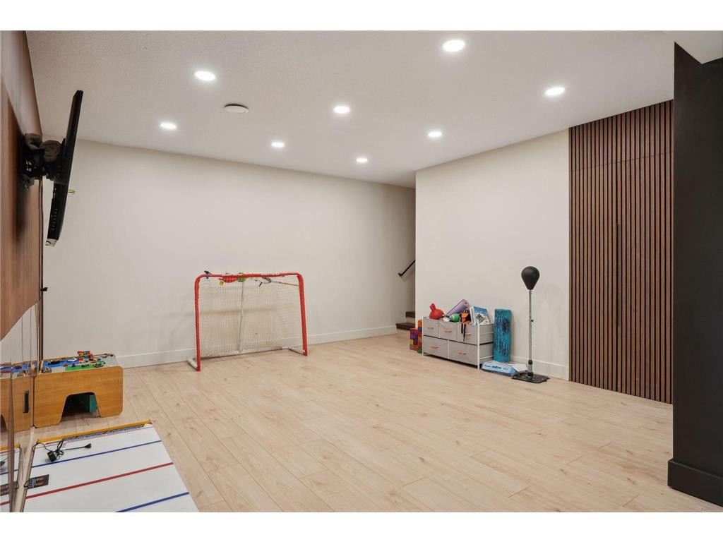 3318 W Owasso Boulevard Shoreview MN 55126 - Owasso 6747996 image43