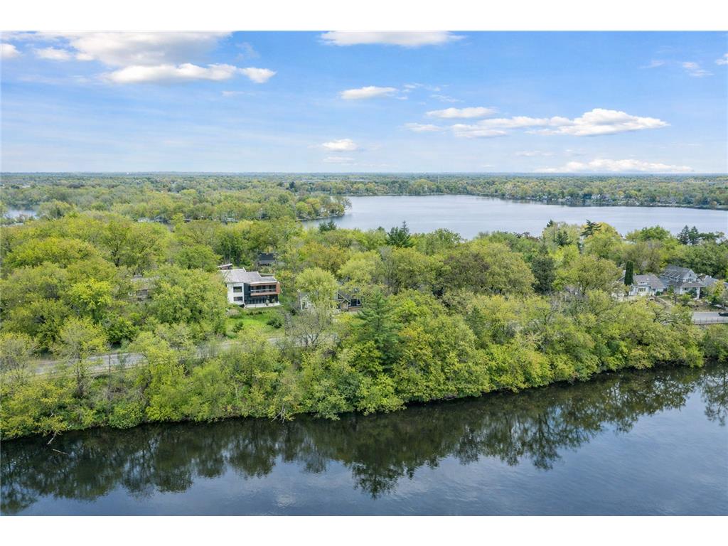 3318 W Owasso Boulevard Shoreview MN 55126 - Owasso 7040319 image1