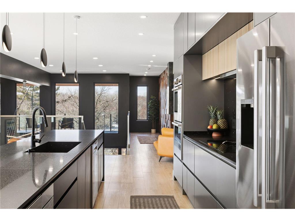 3318 W Owasso Boulevard Shoreview MN 55126 - Owasso 7040319 image21