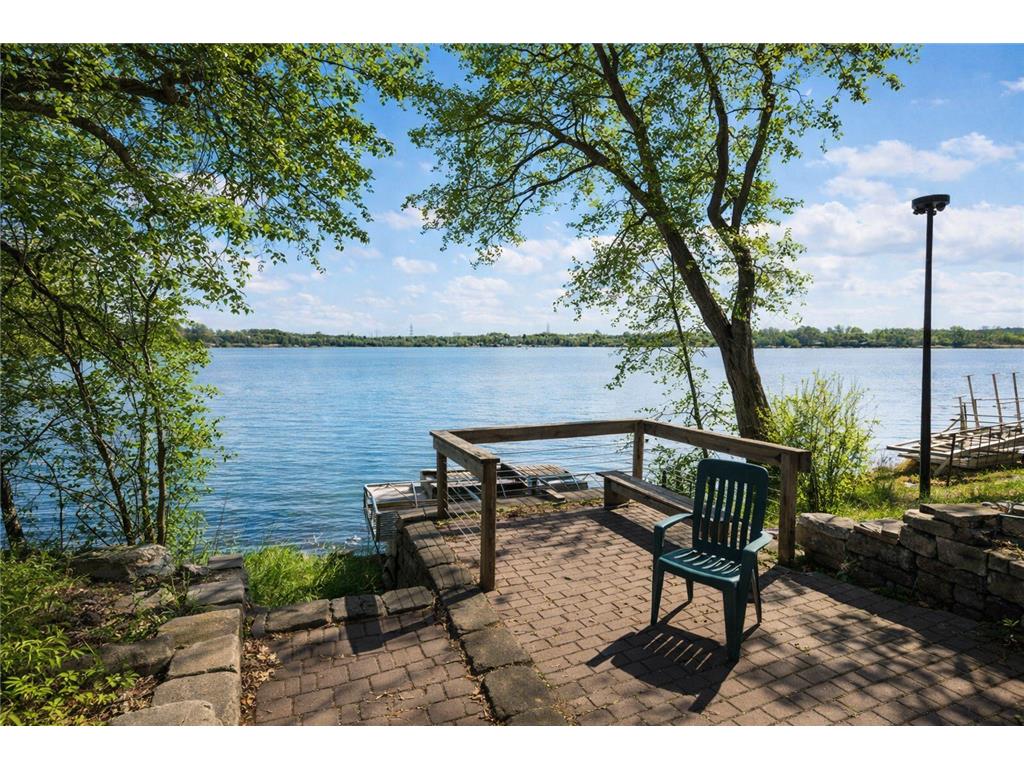 3318 W Owasso Boulevard Shoreview MN 55126 - Owasso 7040319 image3