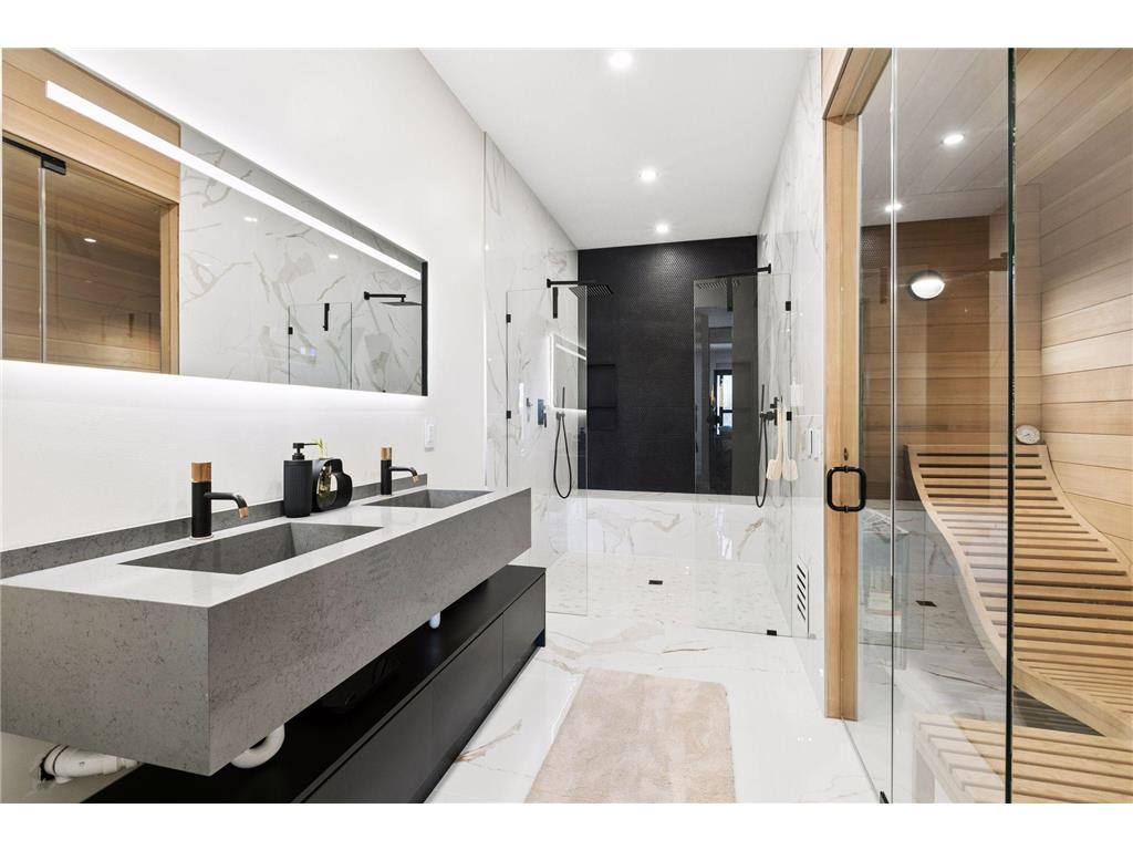 3318 W Owasso Boulevard Shoreview MN 55126 - Owasso 7040319 image39